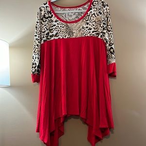 Red & Leoaprd flowy tunic, size 2X